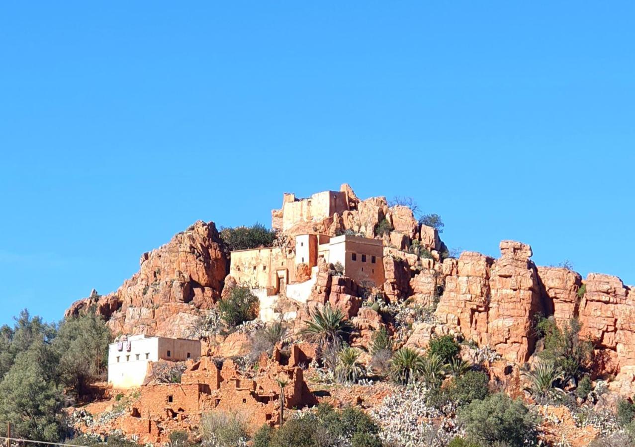 La Maison Traditionnelle Hotel Et Guesthouse Tafraout Bagian luar foto