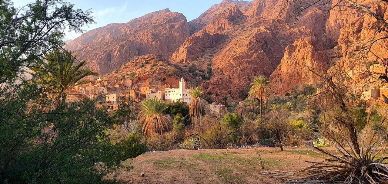 La Maison Traditionnelle Hotel Et Guesthouse Tafraout Bagian luar foto