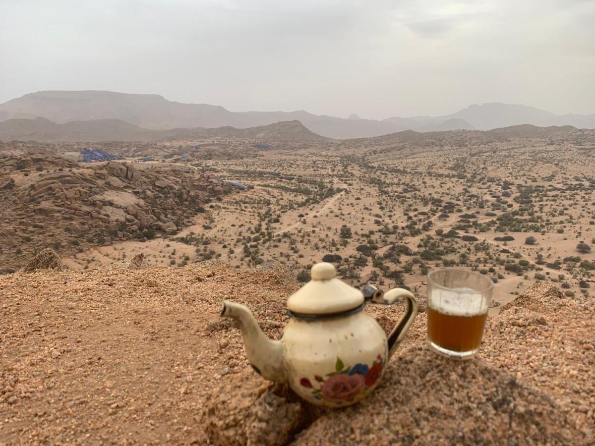 La Maison Traditionnelle Hotel Et Guesthouse Tafraout Bagian luar foto