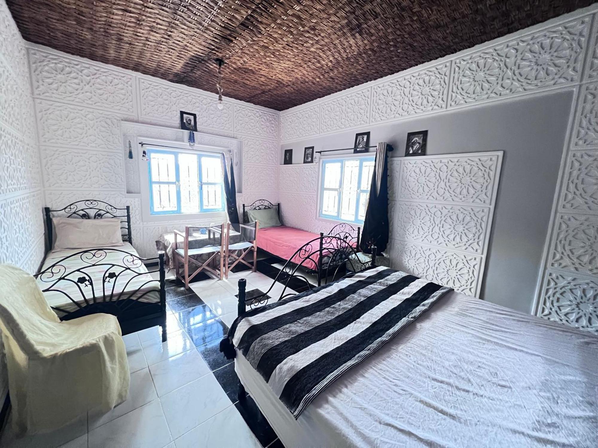 La Maison Traditionnelle Hotel Et Guesthouse Tafraout Bagian luar foto