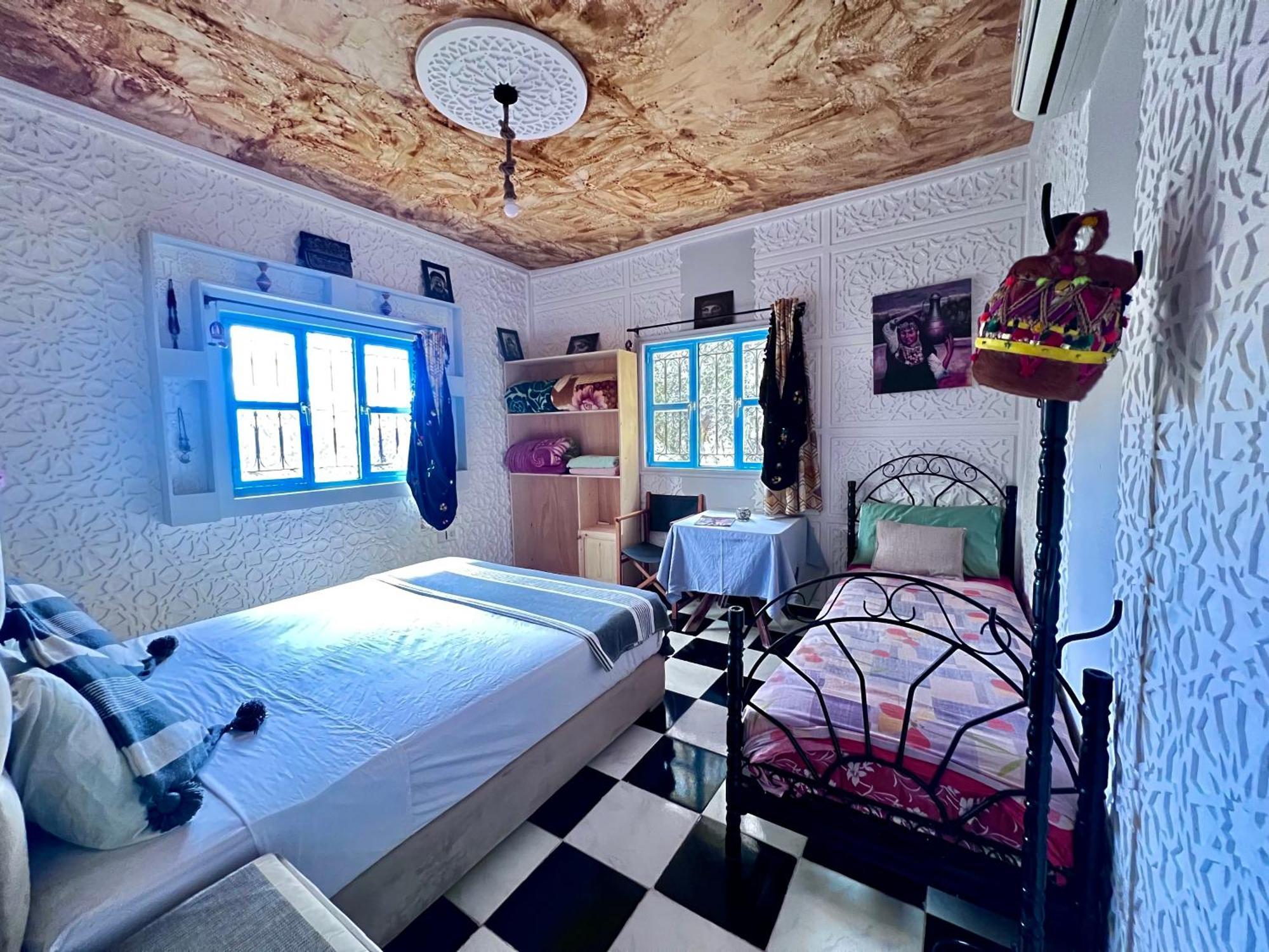 La Maison Traditionnelle Hotel Et Guesthouse Tafraout Bagian luar foto