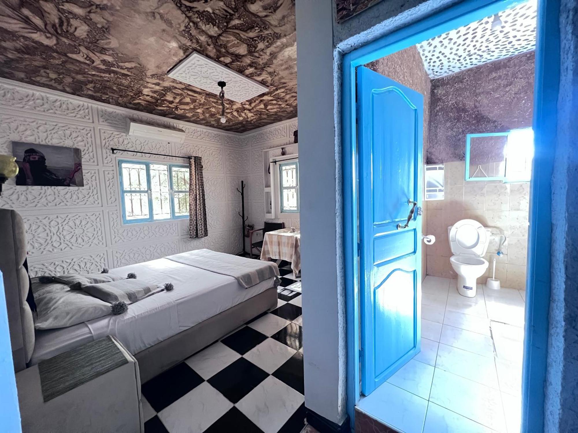 La Maison Traditionnelle Hotel Et Guesthouse Tafraout Bagian luar foto