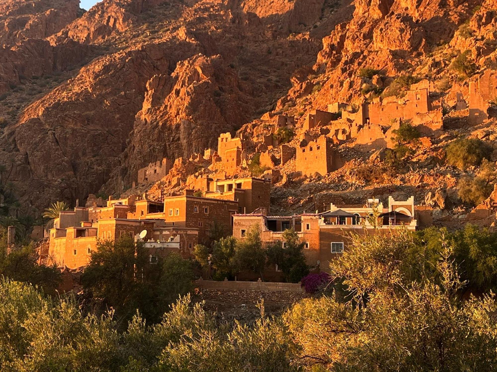 La Maison Traditionnelle Hotel Et Guesthouse Tafraout Bagian luar foto