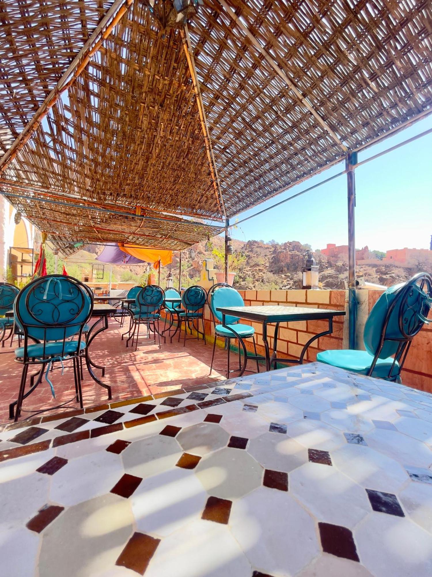 La Maison Traditionnelle Hotel Et Guesthouse Tafraout Bagian luar foto