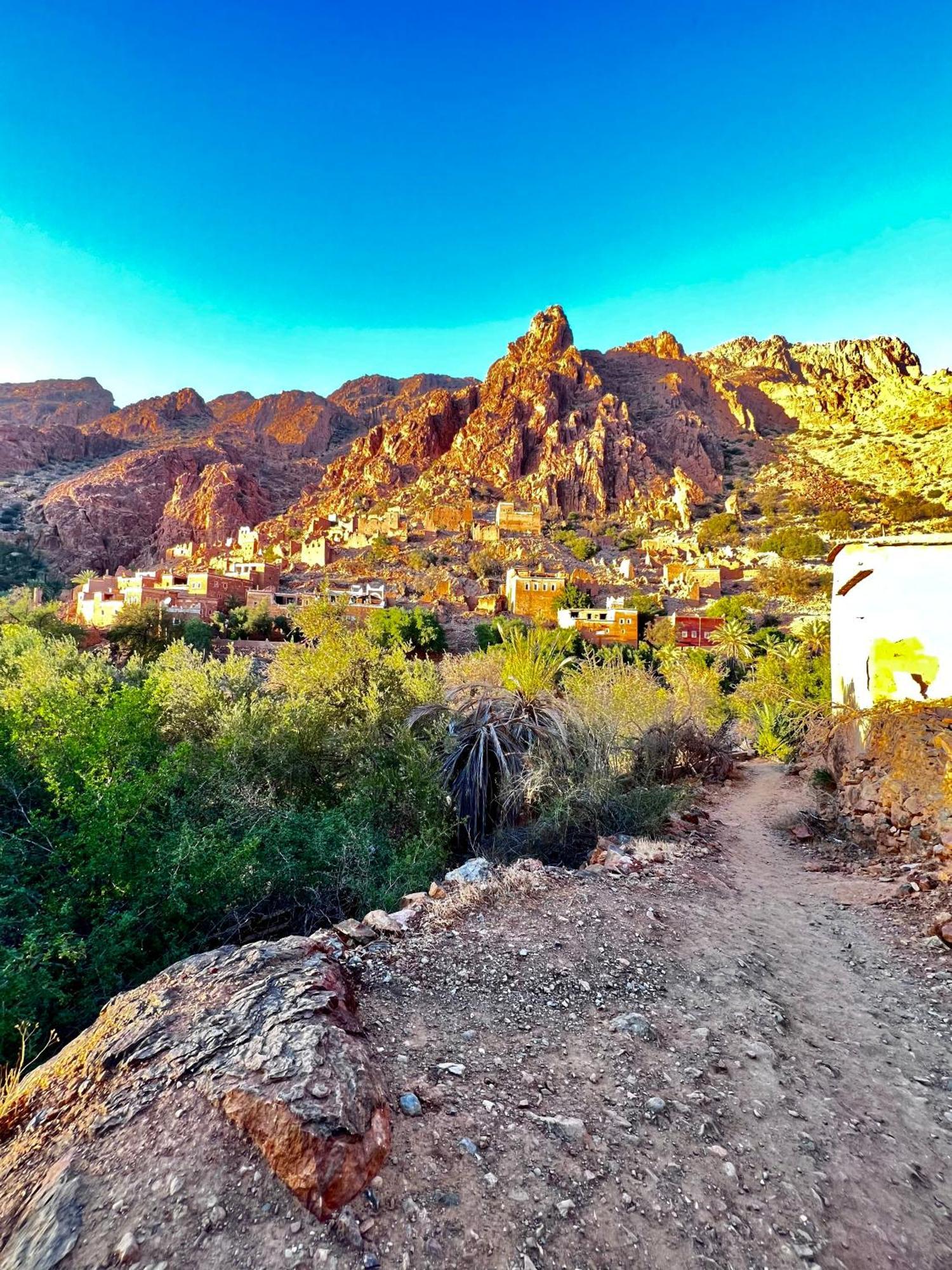 La Maison Traditionnelle Hotel Et Guesthouse Tafraout Bagian luar foto