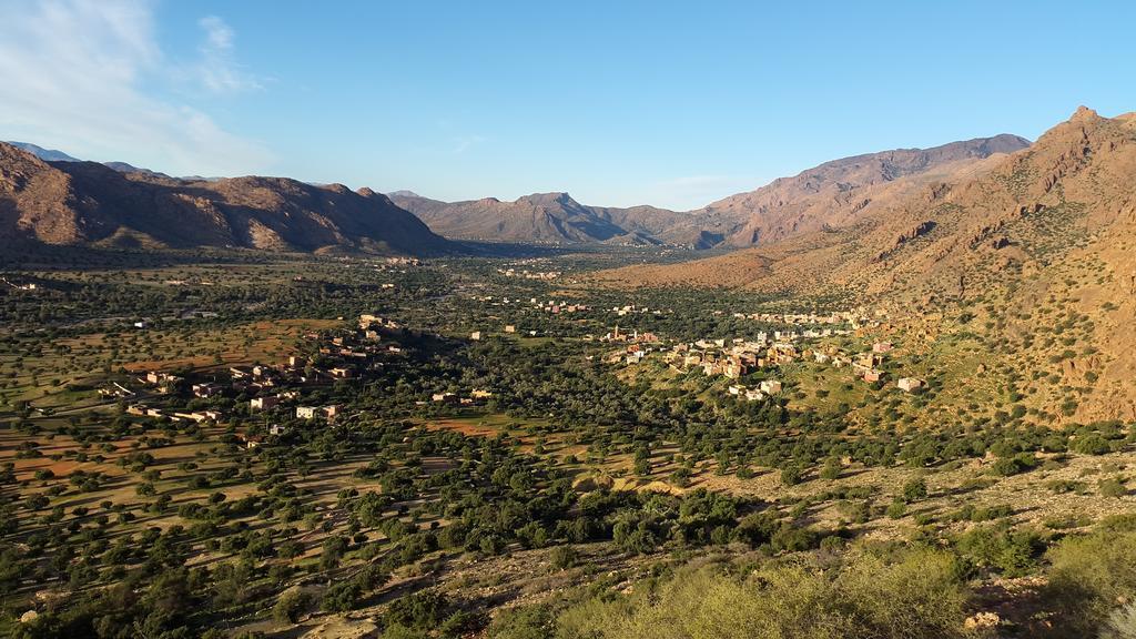 La Maison Traditionnelle Hotel Et Guesthouse Tafraout Bagian luar foto